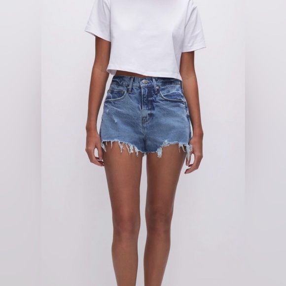 NWT Good American Good 90’s Denim Shorts in Indigo Distressed Size 8 - Picture 4 of 14